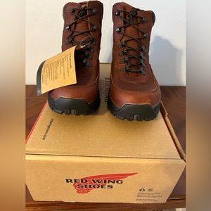 NEW. Red Wing Boots. Size 7 Men’s. Good for Size 8.5-9 Women.